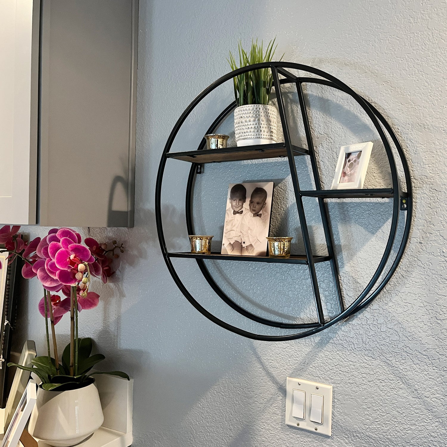Round Shelf