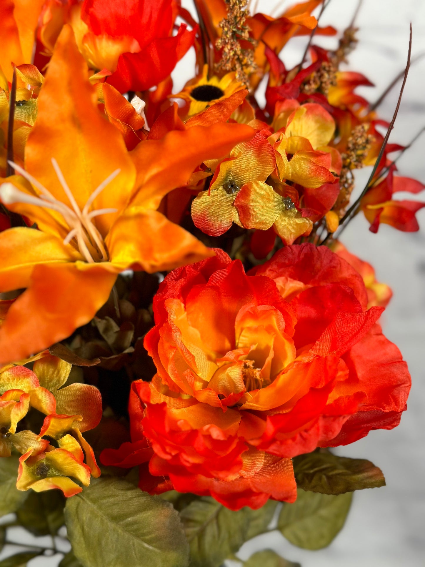 24 Stems Spring Bush Artificial Hydrangea Flowers Tiger Lily Peony Bush Foliage